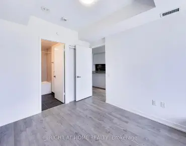 #208E-8868 Yonge St South Richvale 1睡房2卫生间1车位, 出售价格399000.00加元