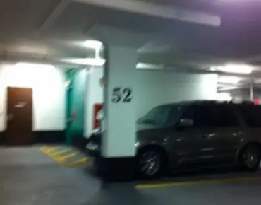 
            #Parking-9245 Jane St Maple 睡房卫生间2车位, 出售价格50000.00加元                    