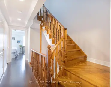 
            #35-6 Leonard St Westbrook 4睡房3卫生间2车位, 出售价格899000.00加元                    