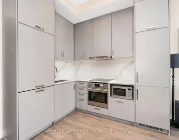 
            #311-60 Honeycrisp Cres Vaughan Corporate Centre 1睡房1卫生间车位, 出售价格400000.00加元                    