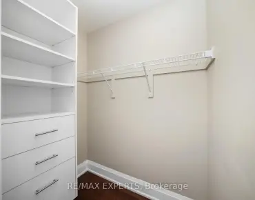 #317-9909 Pine Valley Dr Vellore Village 1 beds 2 baths 2 garage 849999.00
