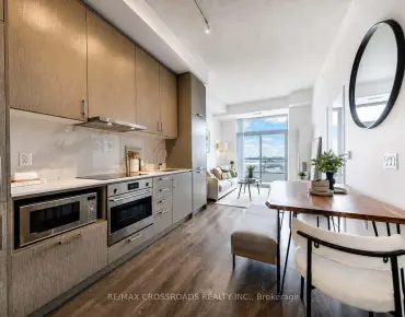 #917-60 Honeycrisp Cres Vaughan Corporate Centre 1 beds 1 baths garage 418000.00