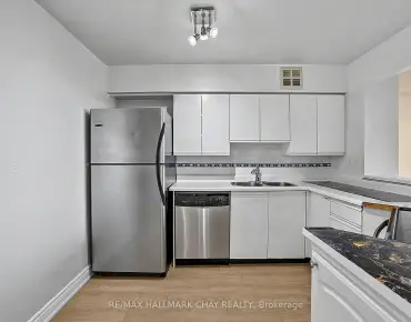 #705-326 Major Mackenzie Dr E Crosby 2睡房1卫生间1车位, 出售价格439900.00加元
