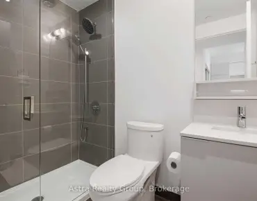 
            #1703-950 Portage Pkwy Vaughan Corporate Centre 2睡房2卫生间车位, 出售价格499000.00加元                    
