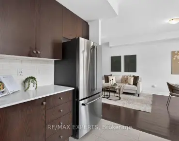 
            #19-125 Kayla Cres Maple 2睡房2卫生间1车位, 出售价格669900.00加元                    