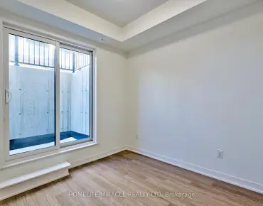 
            #1221-8 David Eyer Rd Rural Richmond Hill 3睡房3卫生间1车位, 出售价格850000.00加元                    