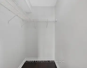 
            #19-125 Kayla Cres Maple 2睡房2卫生间1车位, 出售价格589900.00加元                    