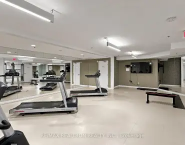 #108-75 Norman Bethune Ave Beaver Creek Business Park 1睡房1卫生间1车位, 出售价格369900.00加元