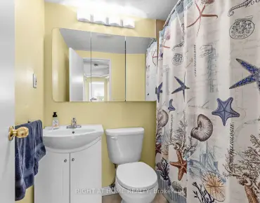 1984 John St Bayview Fairway-Bayview Country Club Estates 3 beds 2 baths 2 garage 718000.00