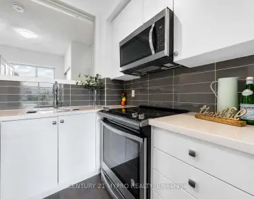 #320-555 William Graham Dr Rural Aurora 2睡房2卫生间1车位, 出售价格499990.00加元