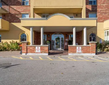 #223-7373 Martingrove Rd Vaughan Grove 2睡房1卫生间1车位, 出售价格489000.00加元