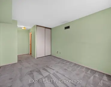 
            #716-326 Major Mackenzie Dr E Crosby 1睡房1卫生间1车位, 出售价格340000.00加元                    