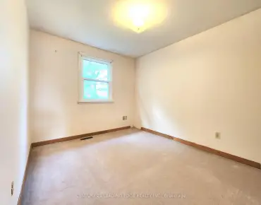 
            1808 John St Bayview Fairway-Bayview Country Club Estates 4睡房2卫生间2车位, 出售价格590000.00加元                    