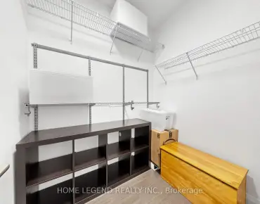 #119-8228 Birchmount Rd Unionville 1 beds 2 baths 1 garage 499000.00