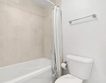 #512-15277 Yonge St Aurora Village 2睡房2卫生间1车位, 出售价格649000.00加元