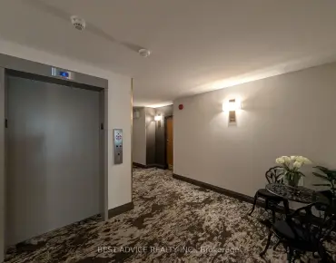 #104-85 Wellington St W Aurora Village 1 beds 1 baths 1 garage 549000.00