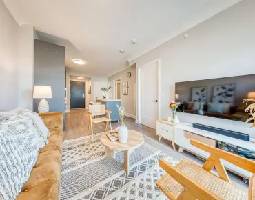 
#309-8 Water Walk Dr Unionville 1 beds 1 baths 1 garage 580000.00        