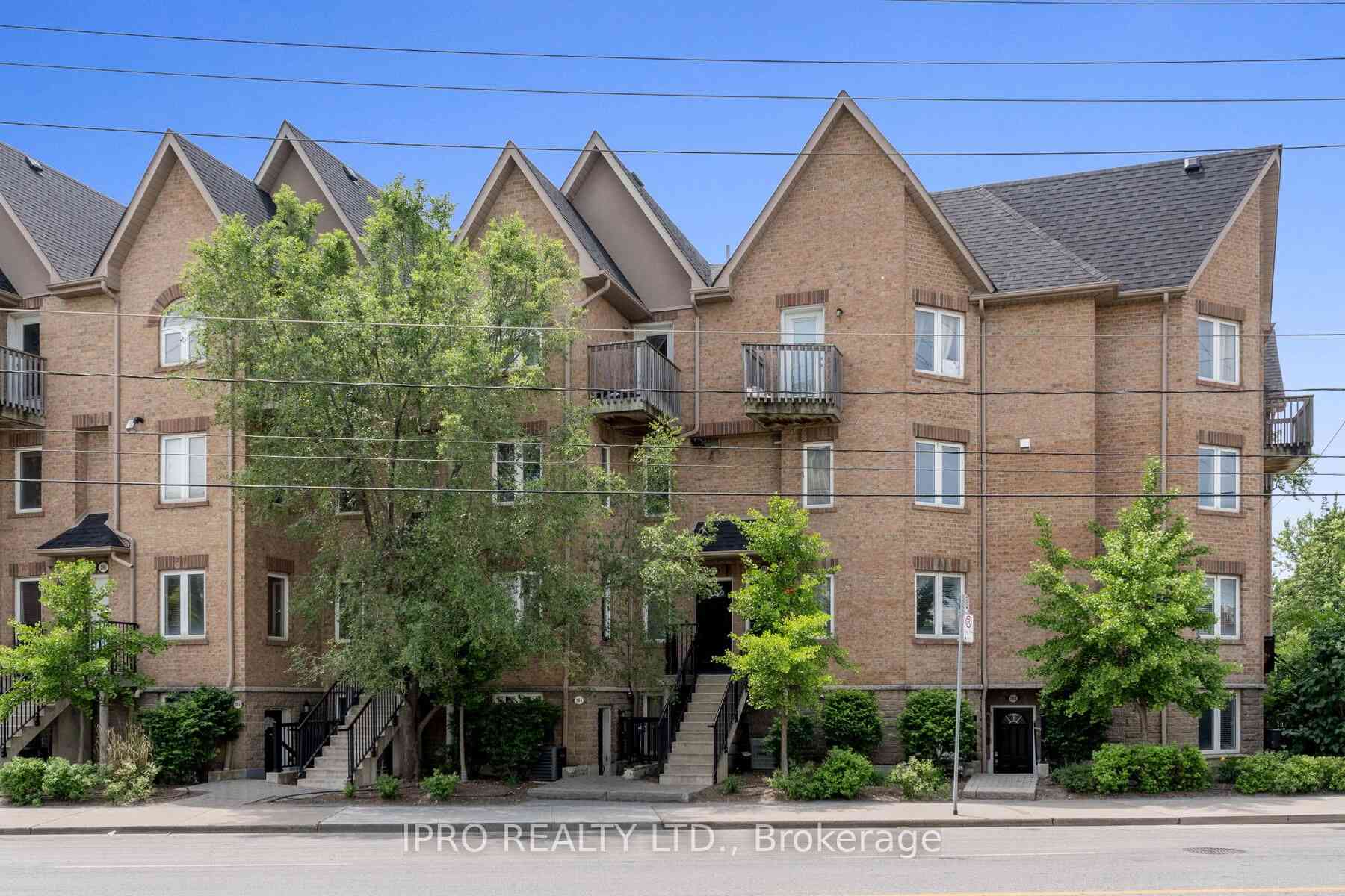 Toronto condo townhouses