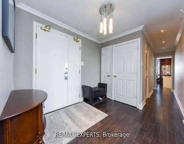 
#Ph02-4460 Tucana Crt Hurontario 3 beds 3 baths 3 garage 999900.00        