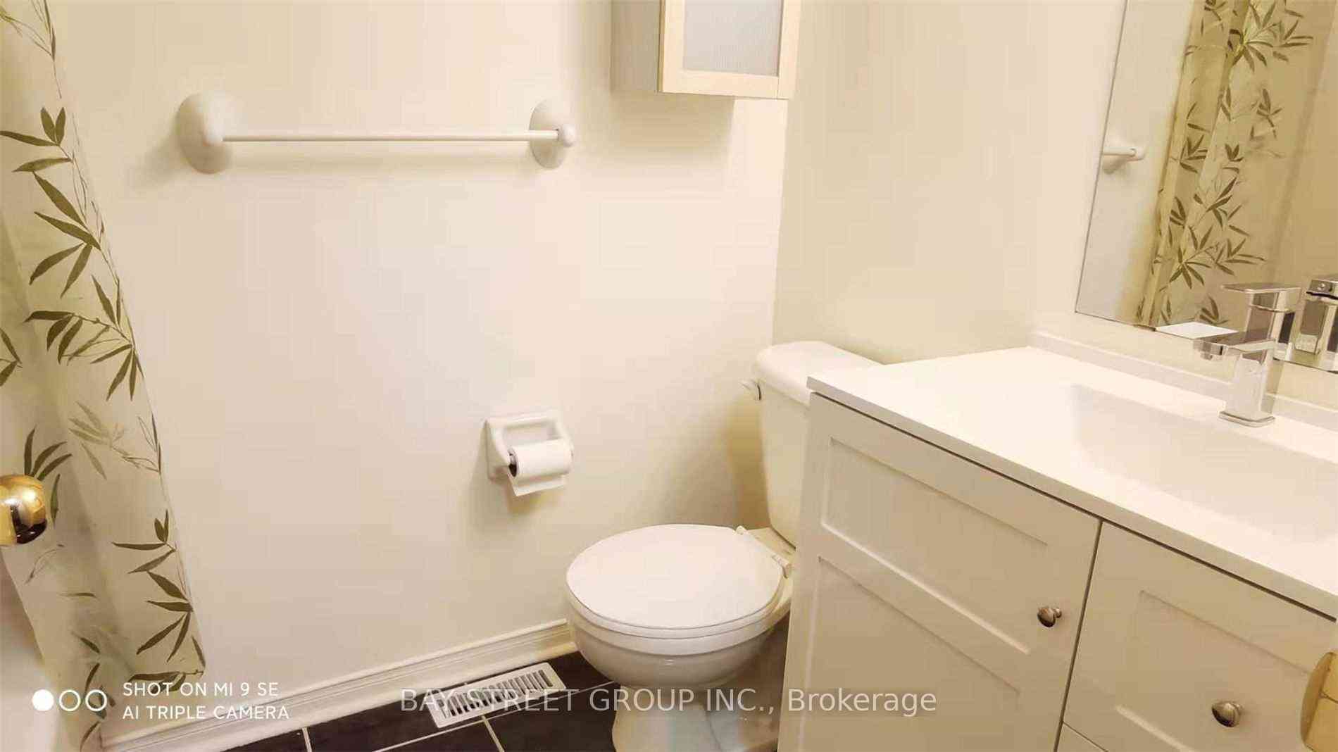 Toronto 共管镇屋