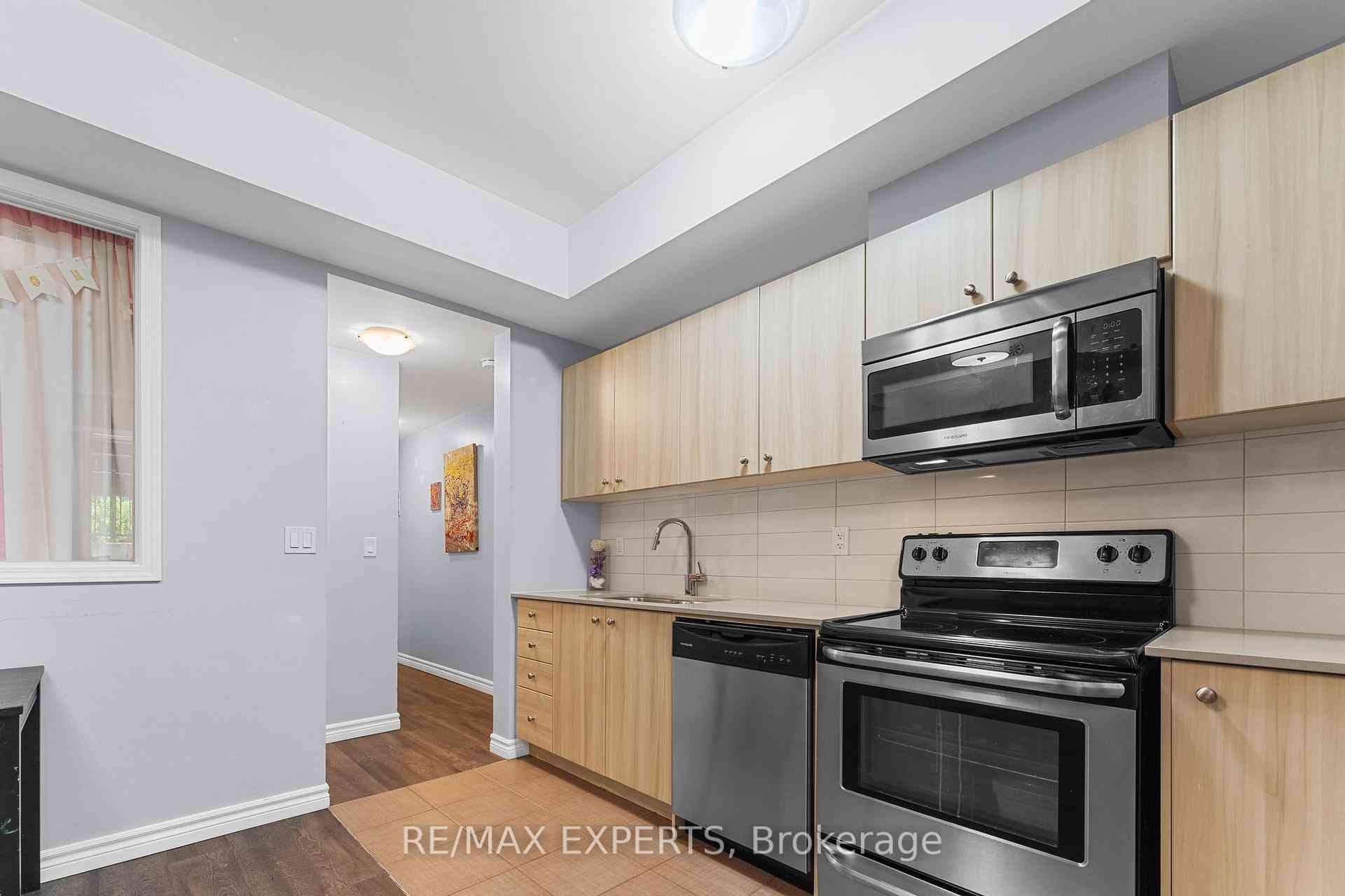 Toronto condo townhouses