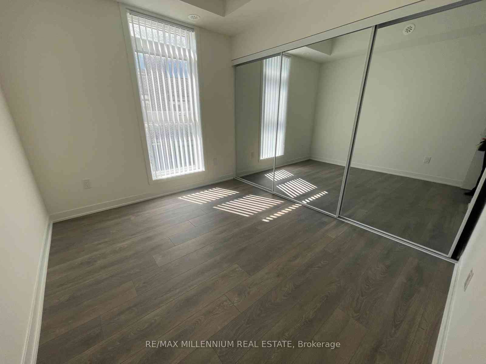 Toronto condo townhouses