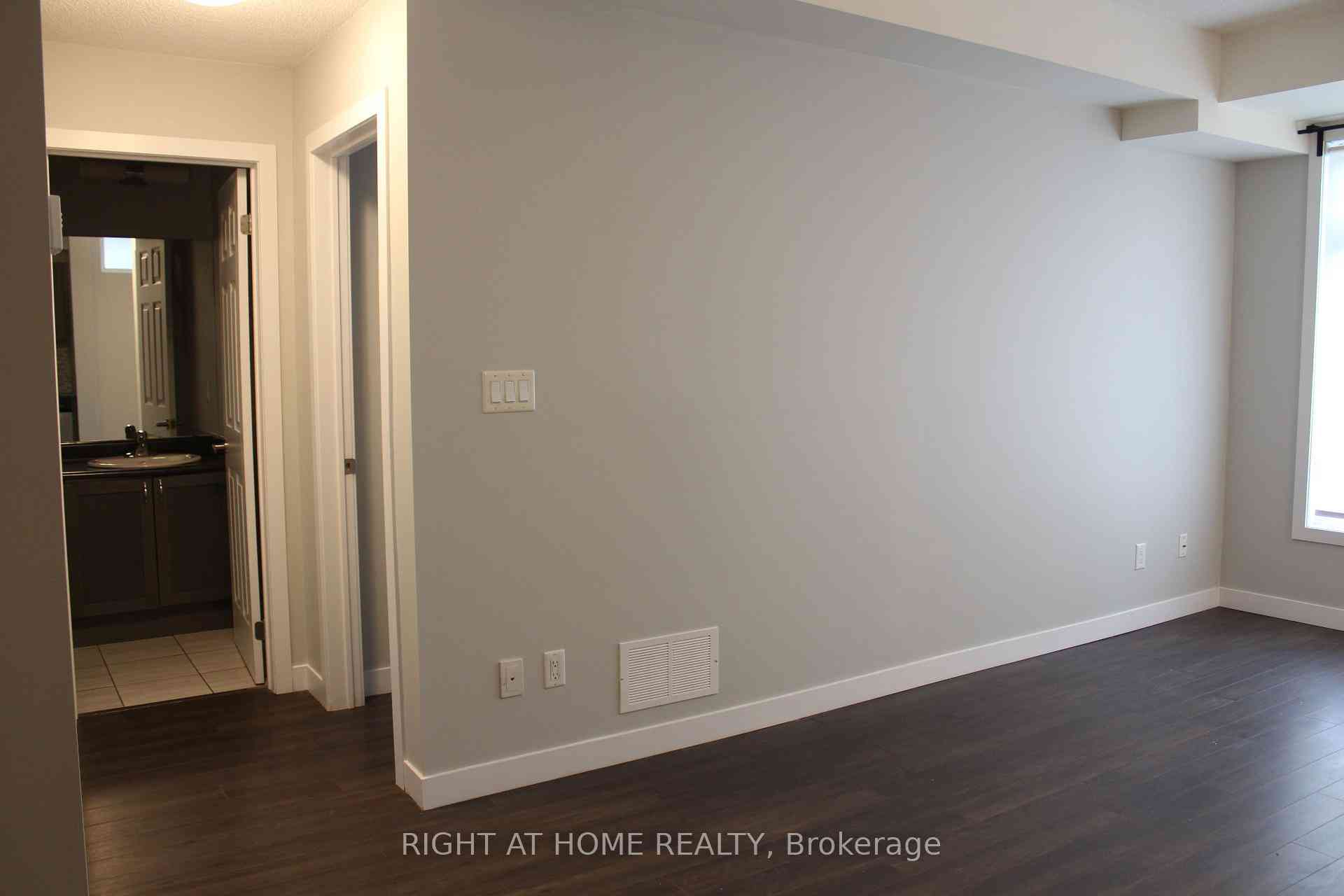 Toronto condo townhouses