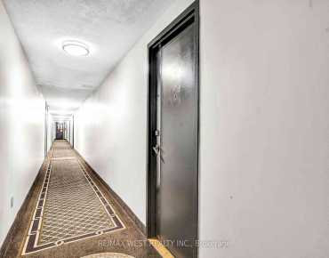 
            #102-2825 Islington Ave Humber Summit 2睡房2卫生间1车位, 出售价格515000.00加元                    