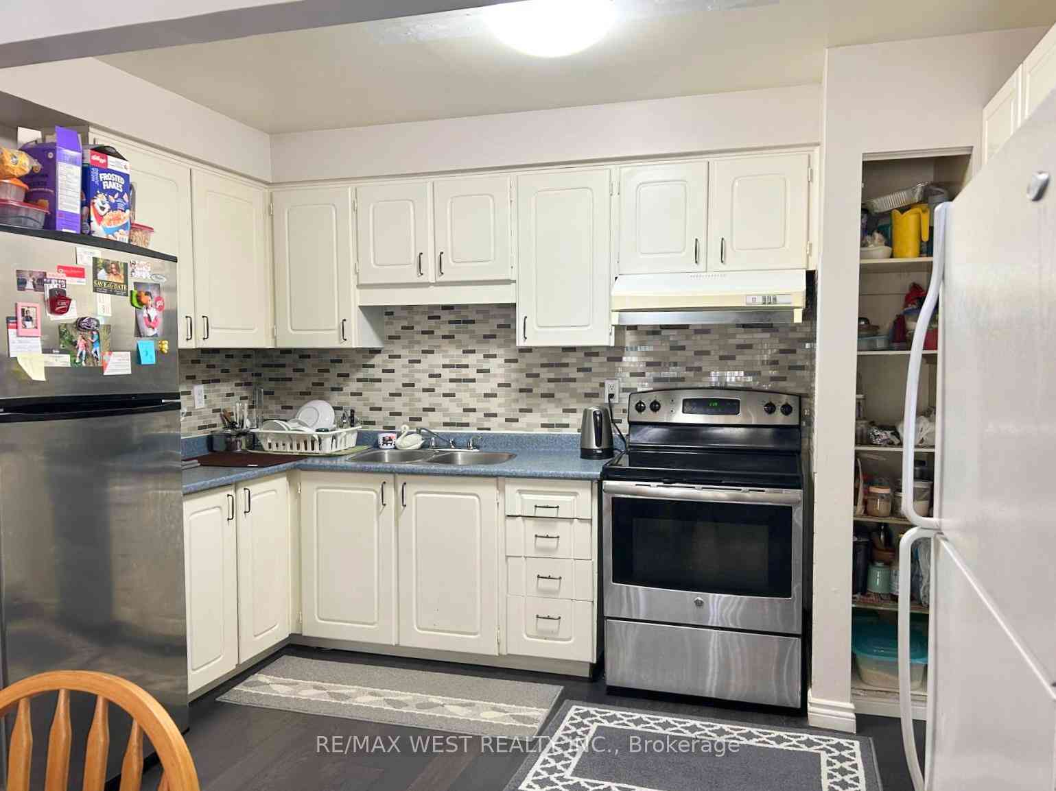 Toronto condo townhouses