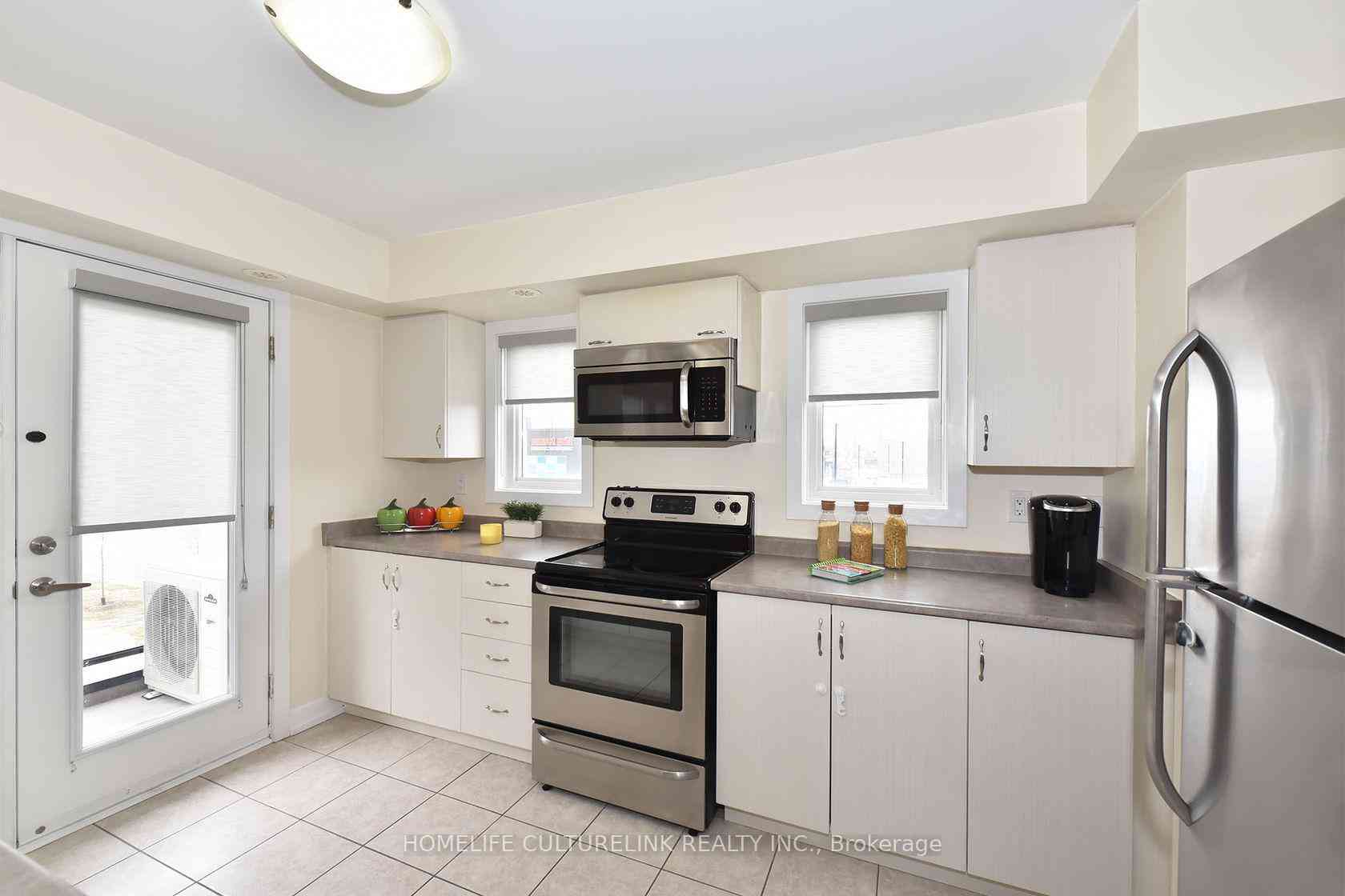 Toronto 共管镇屋