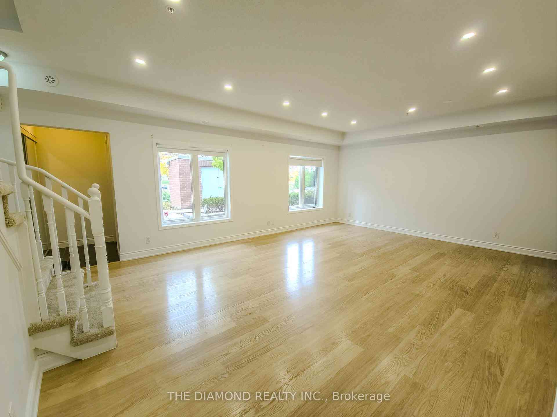 Toronto condo townhouses