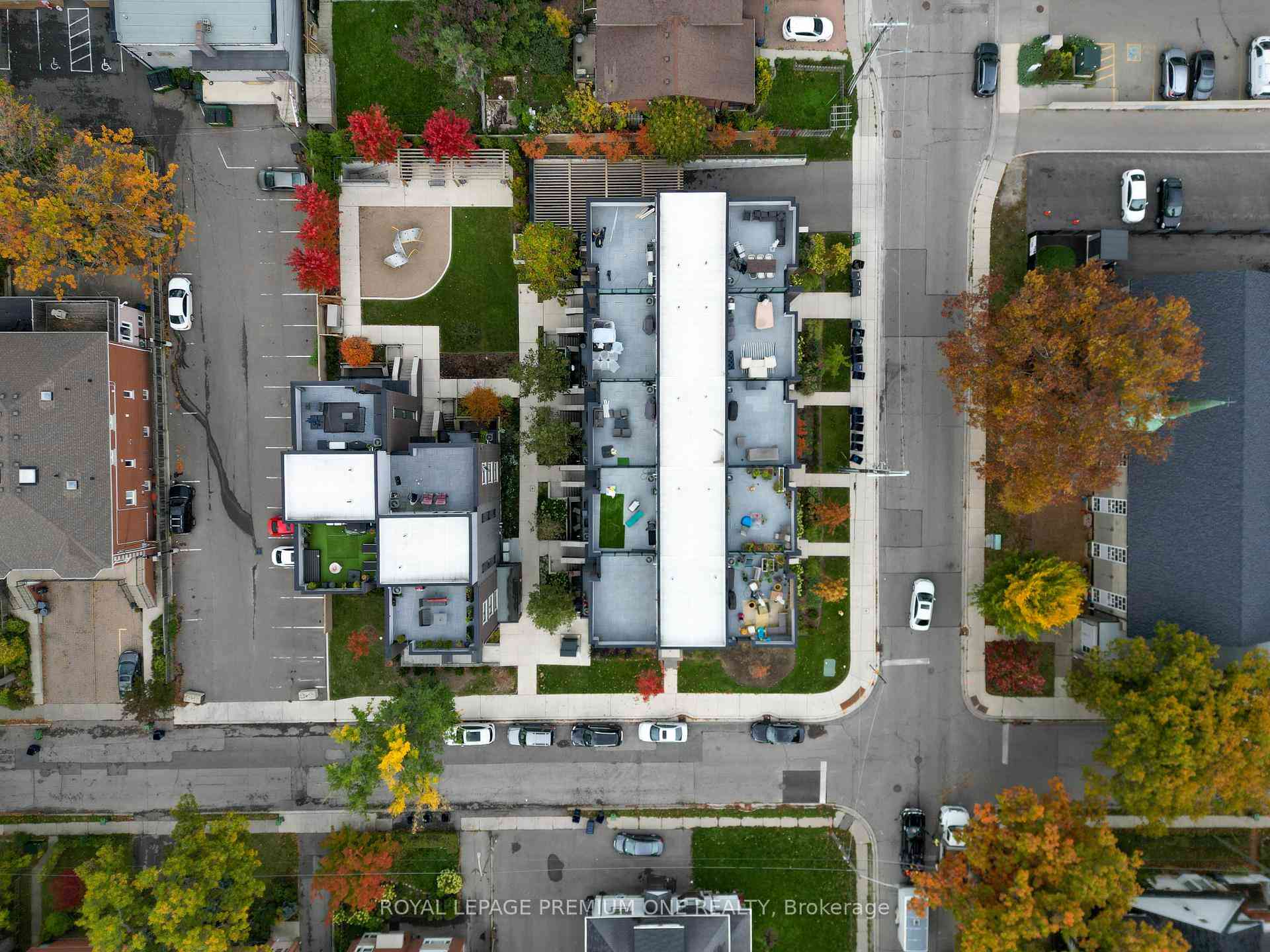 Toronto 共管镇屋