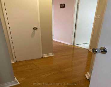 #707-335 Driftwood Ave Black Creek 2睡房1卫生间2车位, 出售价格385000.00加元