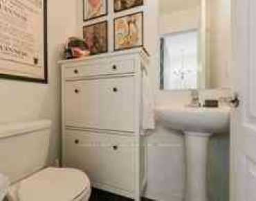 ## 62-68 Winston Park Blvd Downsview-Roding-CFB 2 beds 3 baths 1 garage 648000.00