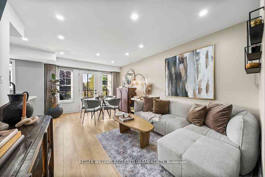 Toronto condo townhouses