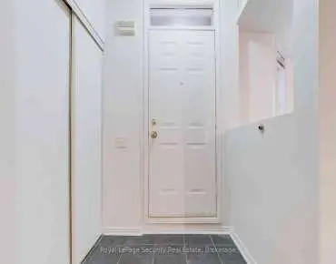 
            #137-760 Lawrence Ave W Yorkdale-Glen Park 1睡房1卫生间1车位, 出售价格489000.00加元                    