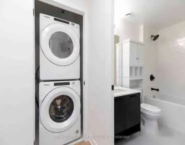 
            #524-2300 St. Clair Ave W Junction Area 1睡房1卫生间1车位, 出售价格549900.00加元                    