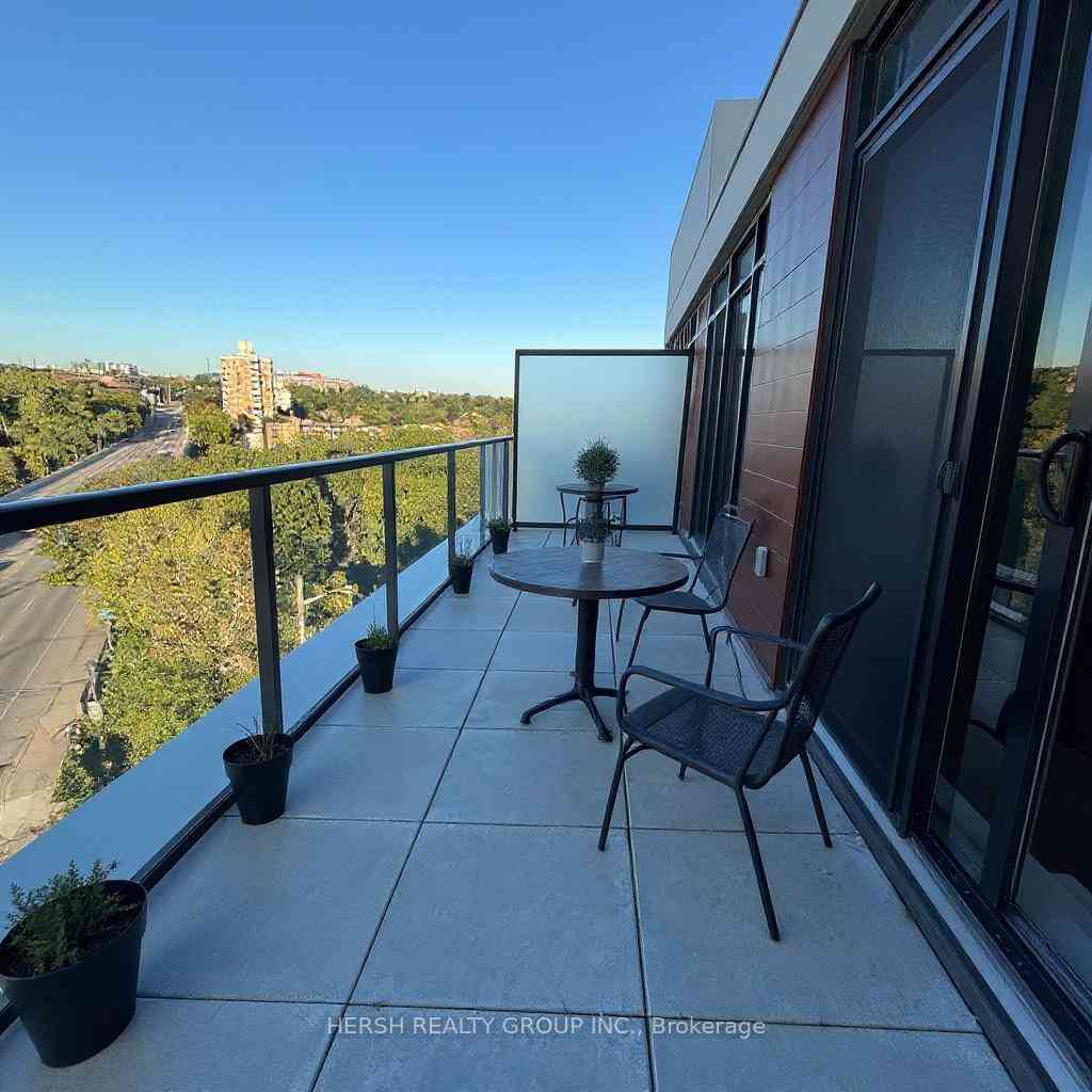 Toronto 共管镇屋