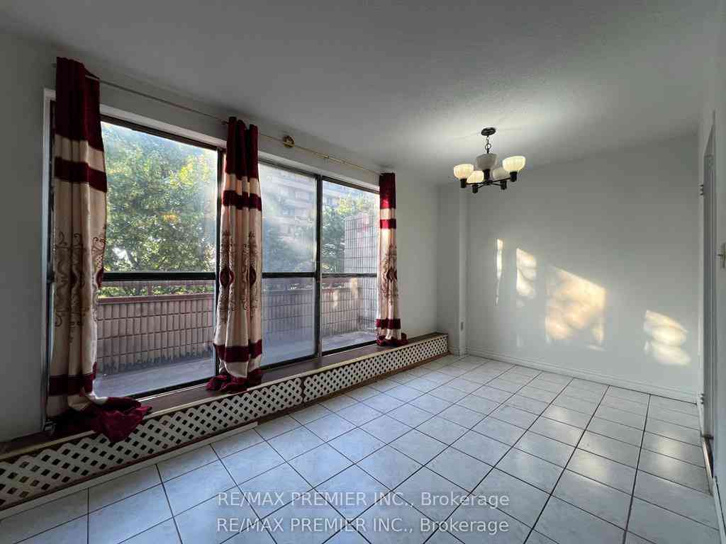 Toronto condo townhouses