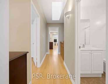 #35-2000 The Collegeway N/A Erin Mills 3 beds 4 baths 4 garage 1200000.00