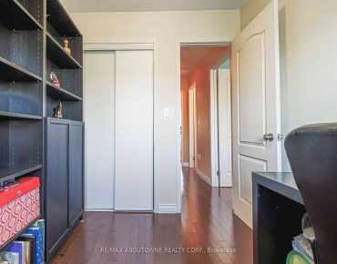 
            #327-3030 Breakwater Crt Cooksville 3睡房2卫生间2车位, 出售价格699000.00加元                    