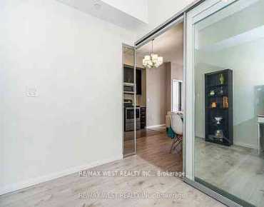 #830-830 Lawrence Ave Yorkdale-Glen Park 2 beds 2 baths 1 garage 549000.00