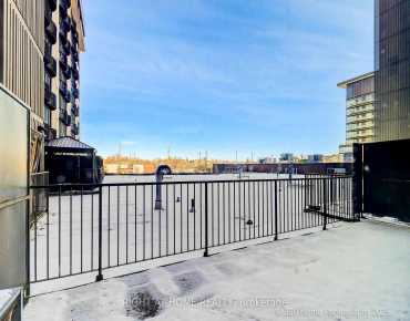 
#203-2737 Keele St Downsview-Roding-CFB 2 beds 1 baths 1 garage 439888.00        