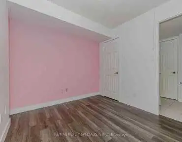 #401-32 Tannery St Streetsville 2 beds 2 baths 1 garage 425000.00