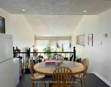 #234-260 John Garland Blvd West Humber-Clairville 3 beds 2 baths 1 garage 569900.00