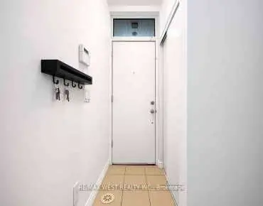 #120-11 Applewood Ln Etobicoke West Mall 2睡房3卫生间1车位, 出售价格619900.00加元