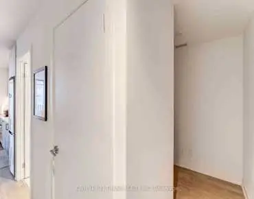 
            #4010-1926 Lakeshore Blvd High Park-Swansea 2睡房2卫生间1车位, 出售价格699000.00加元                    