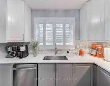 #48-2825 Gananoque Dr Meadowvale 3 beds 3 baths 2 garage 595000.00