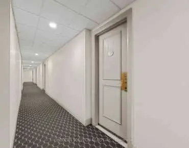 #905-2737 Keele St Downsview-Roding-CFB 1 beds 1 baths 1 garage 299000.00