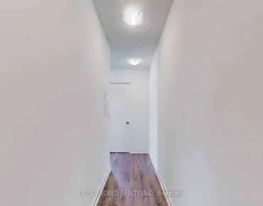 #919-3100 Keele St Downsview-Roding-CFB 2 beds 1 baths 1 garage 519999.00